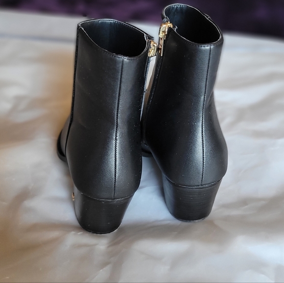 Coach Women's Pacey Pointed-Toe Booties Size 10M - Picture 3 of 3